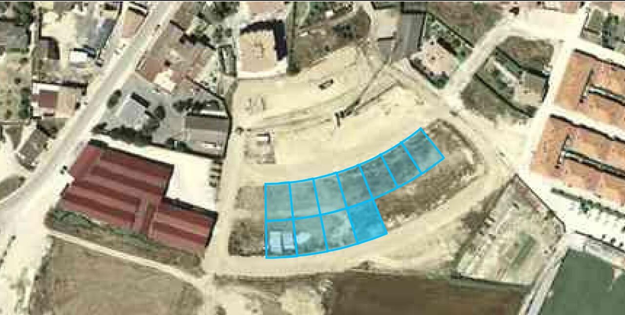 Próxima promoción de viviendas pareadas junto a zona deportiva de Artajona